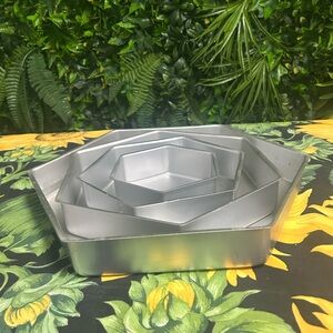 Hexagonal Nested Cake Pan Set - Silver